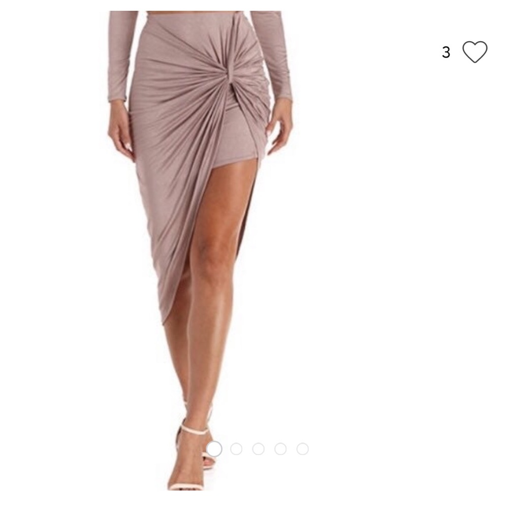 Asymmetrical skirt